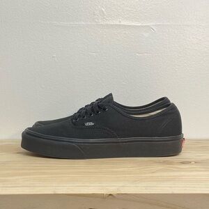 Vans Authentic Sneaker Black Size 7M/8.5W